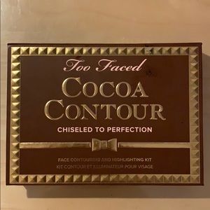 NWOT (swatched) TOO FACED cocoa contour palette!
